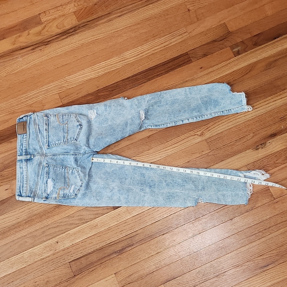 American Eagle Outfitters destroyed denim high rise cropped jeggings size 4 - Picture 9 of 9
